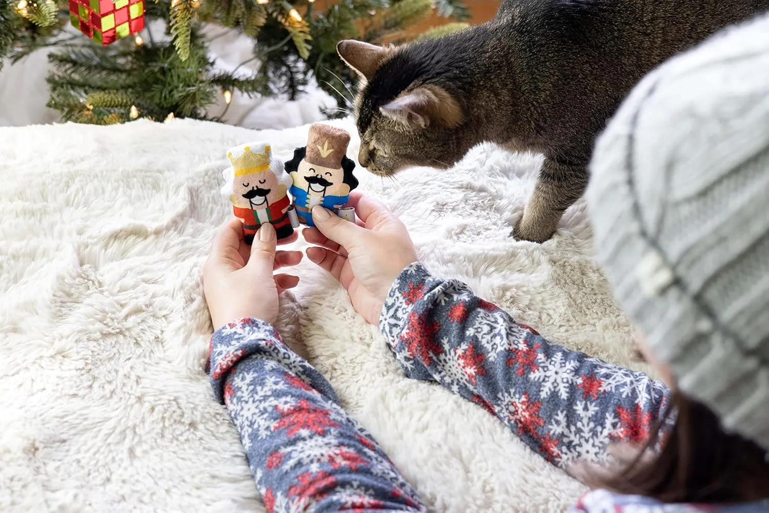 Pearhead Holiday Nutcrackers Cat Toy Set, Christmas Pet Owner Gift, Interactive Play Crinkle and Rattle Toys with Catnip Pouch, Holiday Cat Toy Set of 2